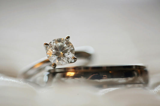 Pros & Cons of Lab-Grown Diamonds