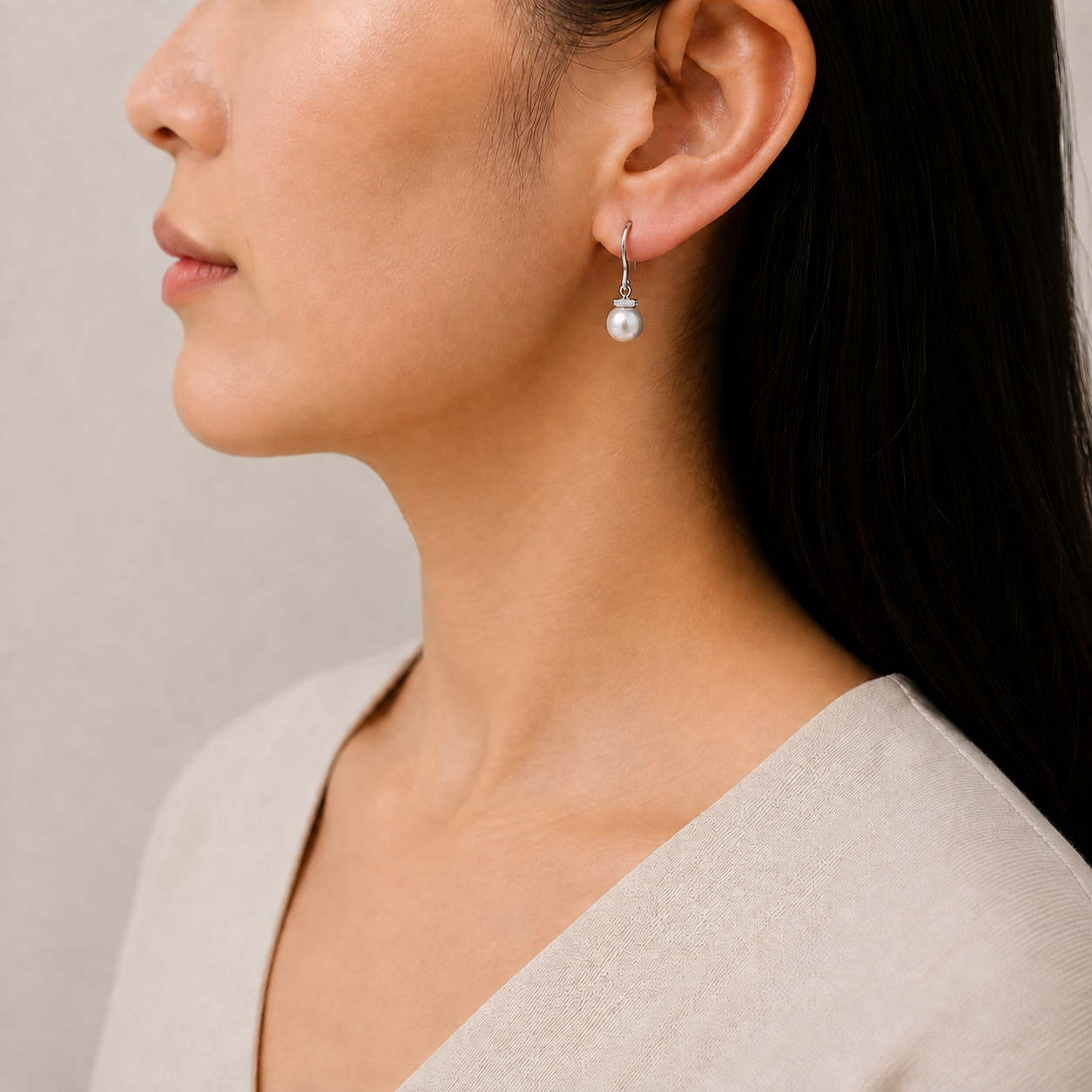 White South Sea Pearl  Earrings 9.4mm 18K White Gold Diamond 0.45CT 227095