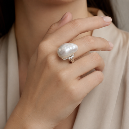 White South Sea Baroque Pearl Platinum Ring  18.00mm–23.00mm 240352