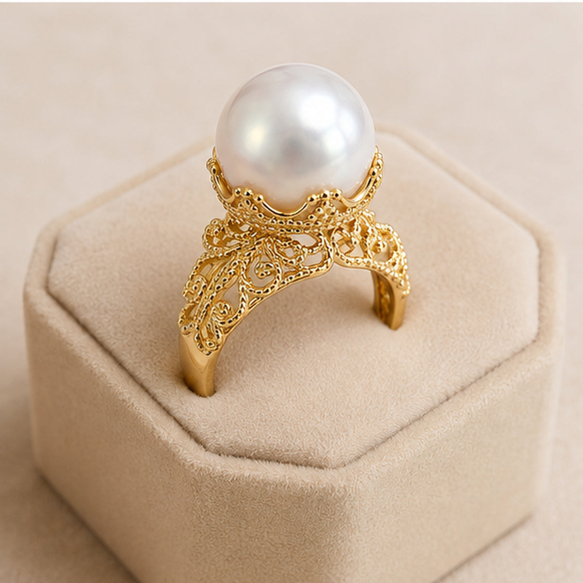 White South Sea Pearl Ring set in 14K Yellow Gold AAA 14mm–15.5mm 240353