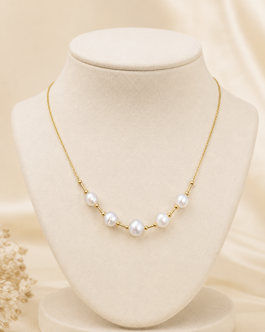 14K Yellow Gold White South Sea Pearl Strand 8.7mm–11.4mm 260007